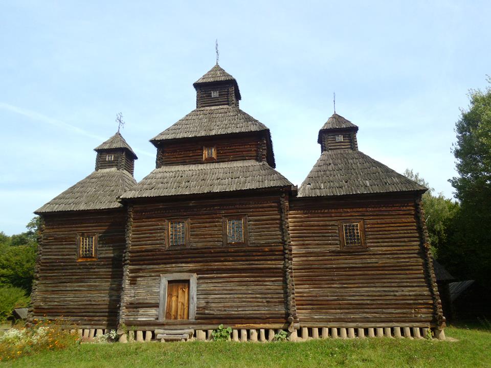 Церковь  из с. Кисоричи Ровенской области 1784 г