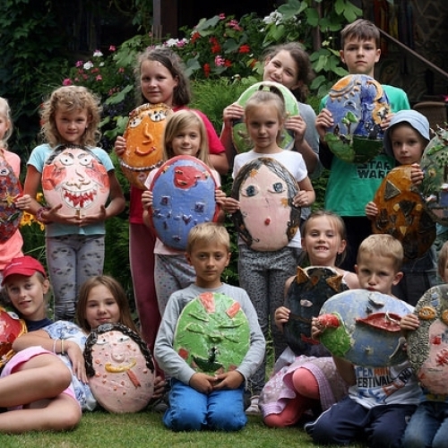 Children ceramic camp